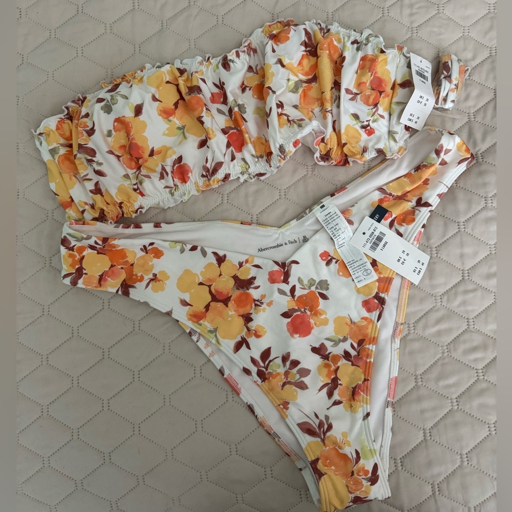 NWT Abercrombie Ruffle Bandeau Top & High-Leg Cheeky Bottom Orange&White Floral